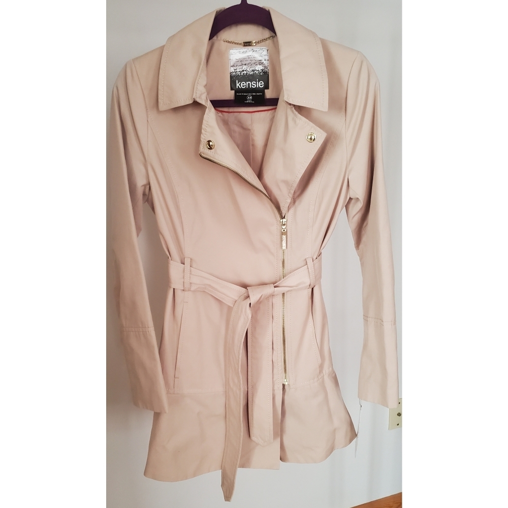 New with tag trench coat